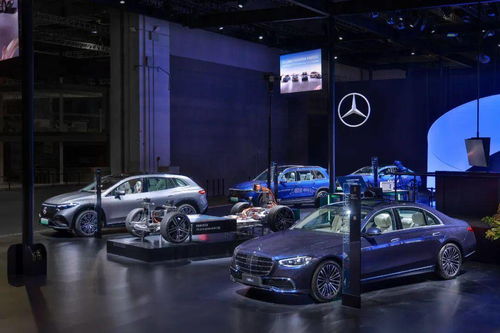 人汽｜在豪华这件事上，奔驰愈发游刃有余