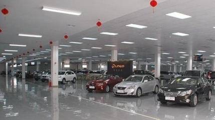 电商抢滩汽车市场 苏宁国美布局百家汽车超市